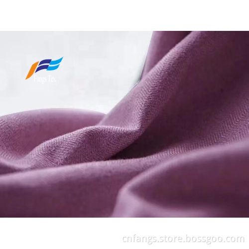 Vorhang aus Mikrofaser-Polyester-Fleece-Polstertextilien